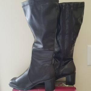 A2 Wide Calf Boots